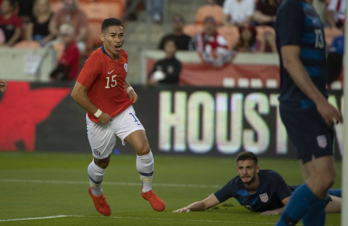El Torta tuvo un correcto partido en su debut como titular / imagen: Photosport