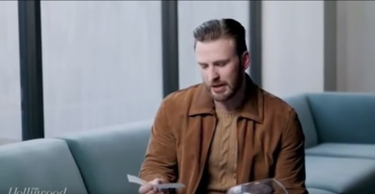 El Capitán América interpretado por Chris Evans confiesa que Batman es su super héroe favorito