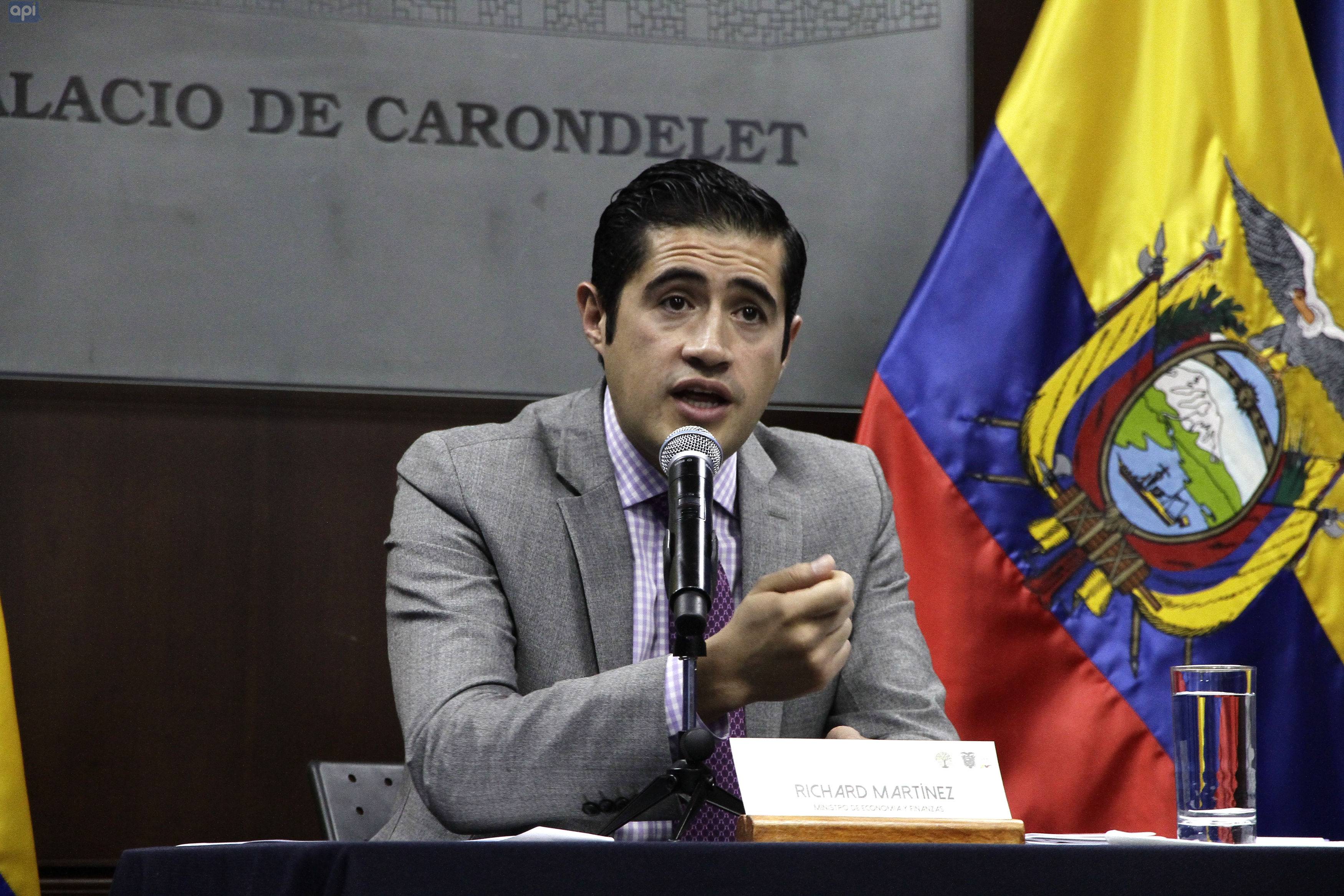 Ecuador: Desmienten alza de precios en el gas y el IVA