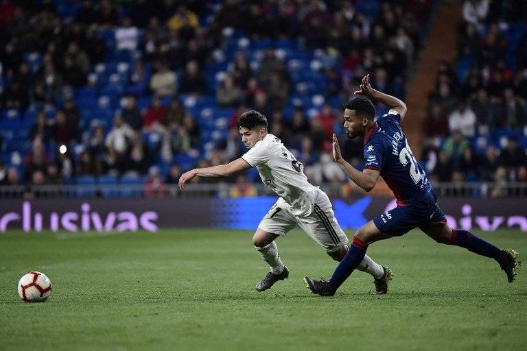 Brahim Díaz contra el Huesca