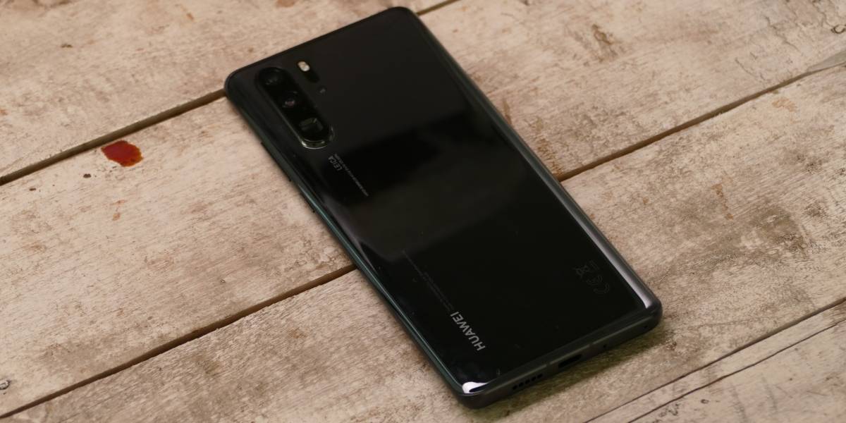 Polémica tras el "Modo Luna" del Huawei P30 Pro, investigador dice que las fotos serían "falsas"