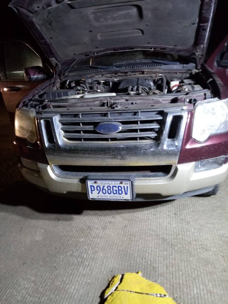 Localizan 933 paquetes con cocaína en vehículo en San Marcos
