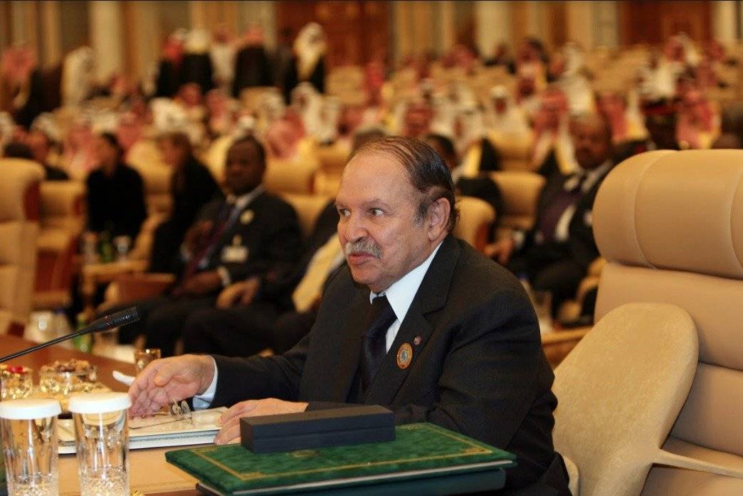 Abdelaziz Bouteflika decidió no buscar un quinto mandato