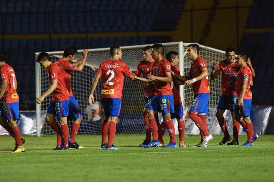 Municipal derrota a Comunicaciones en el clásico 305