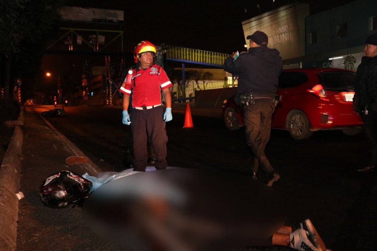 Motorista muere por accidente de tránsito en zona 4 de Mixco