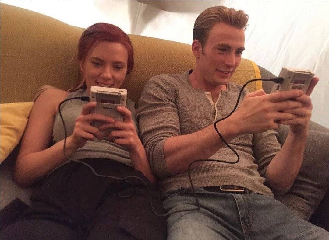 Chris Evans y Scarlett Johansson