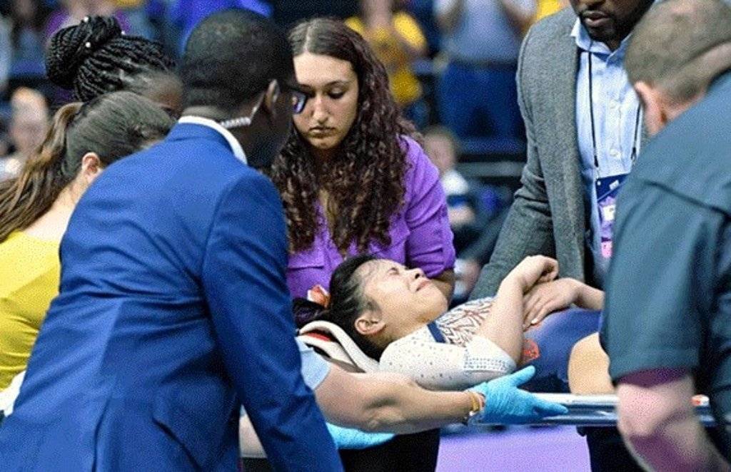 Samantha Cerio gimnasta se rompe las piernas