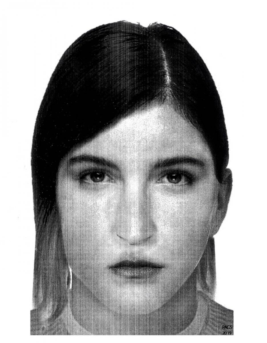 Retrato mujer roba a bebé