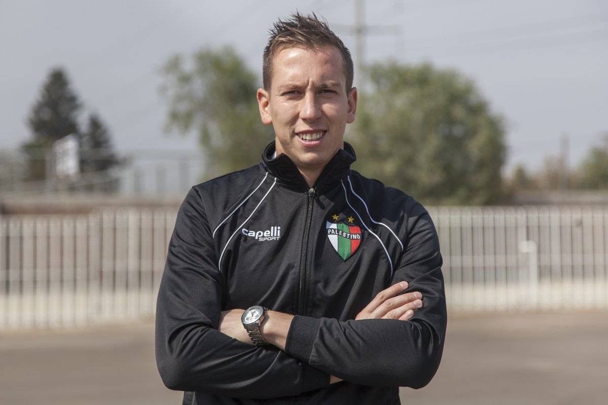 González