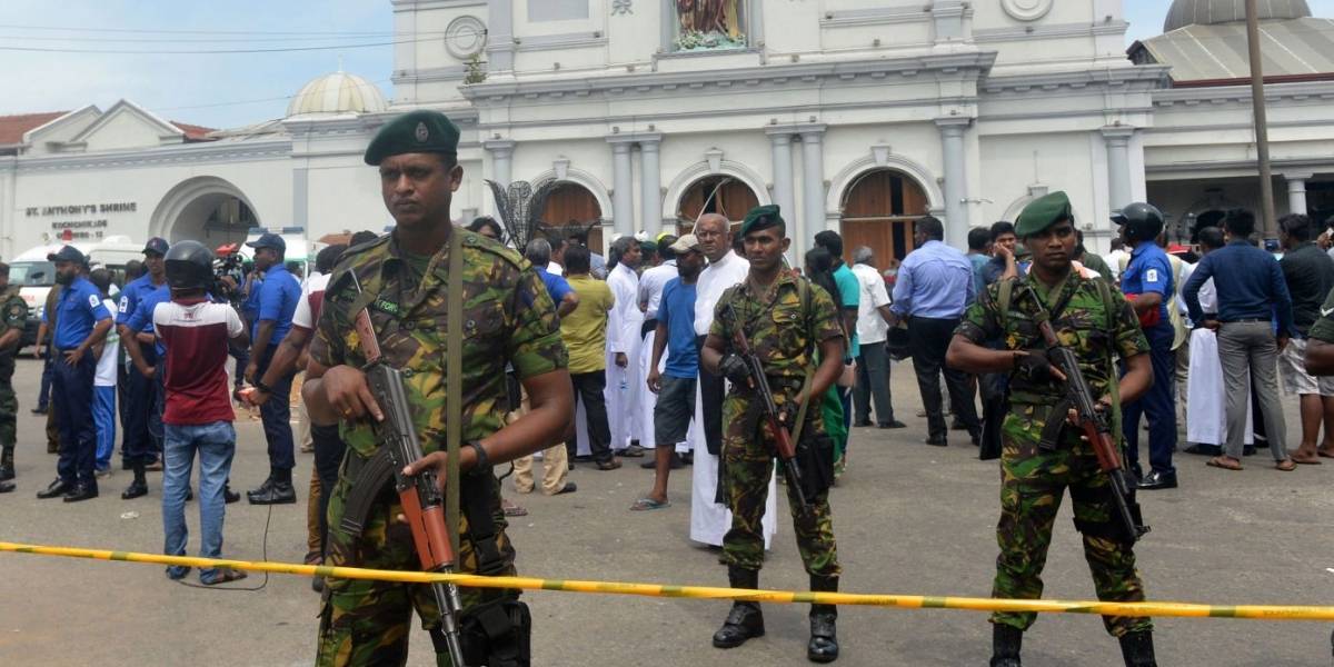 Bloquean en Sri Lanka las redes sociales tras graves atentados terroristas