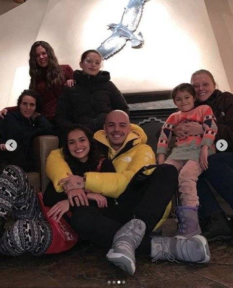 Joy Huerta y su esposa
