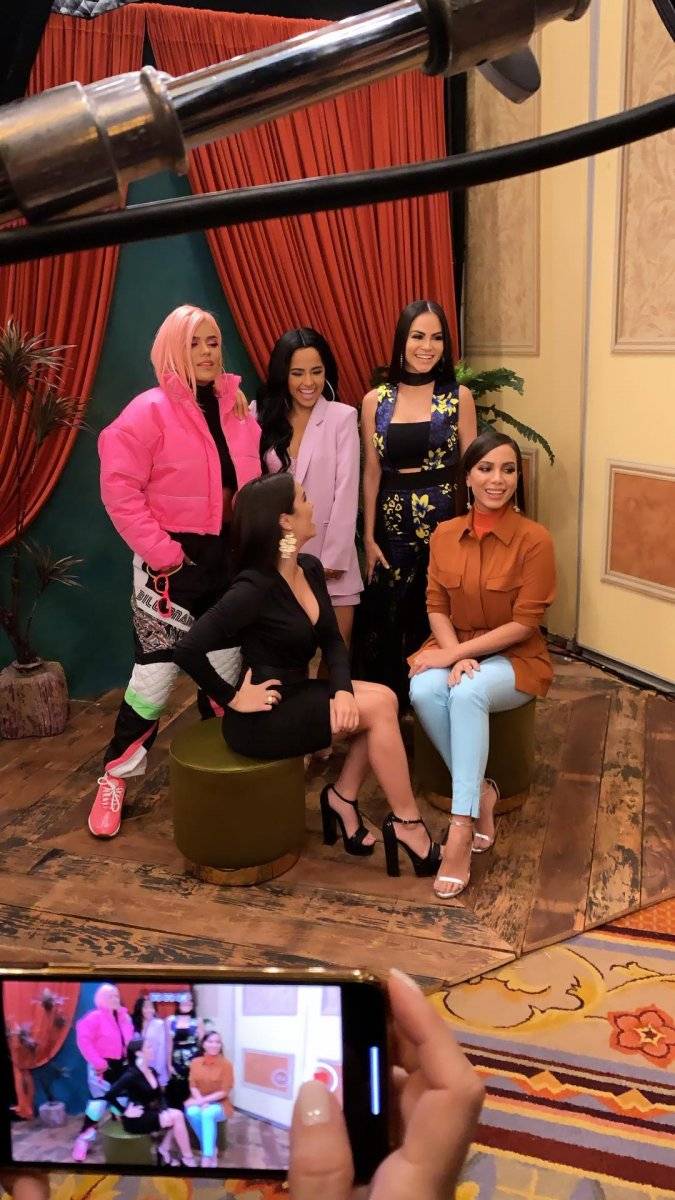 Karol G, Becky G, Natti Natasha, Anitta y Lali juntas