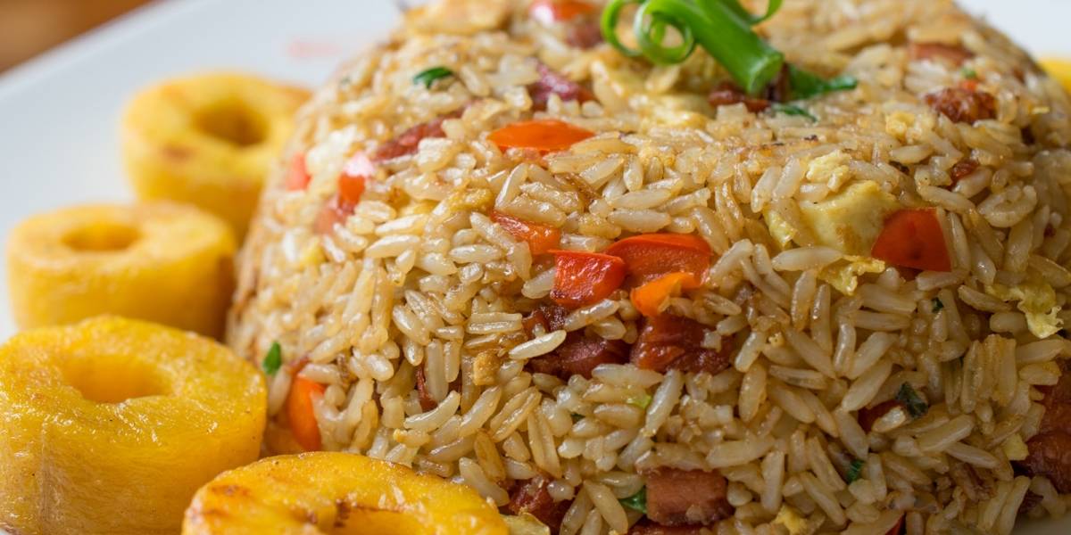 Viva Perú: Captan a hombre comiendo un gigantesco plato de arroz chaufa en el cine mientras ve Avengers: Endgame y se hace viral
