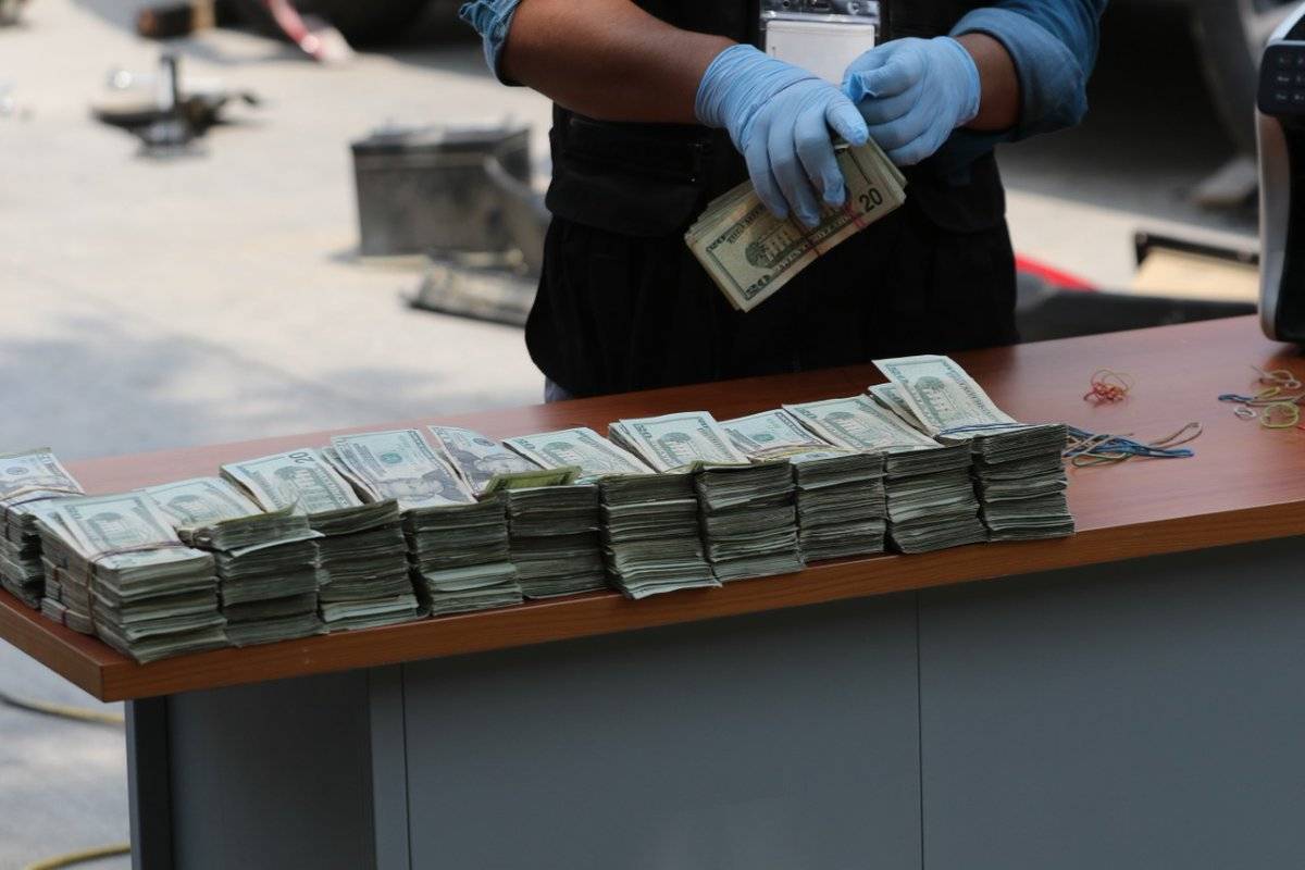 Lavado de dinero.