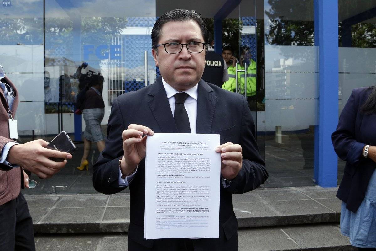 Carlos Poveda, abogado de Julian Assange