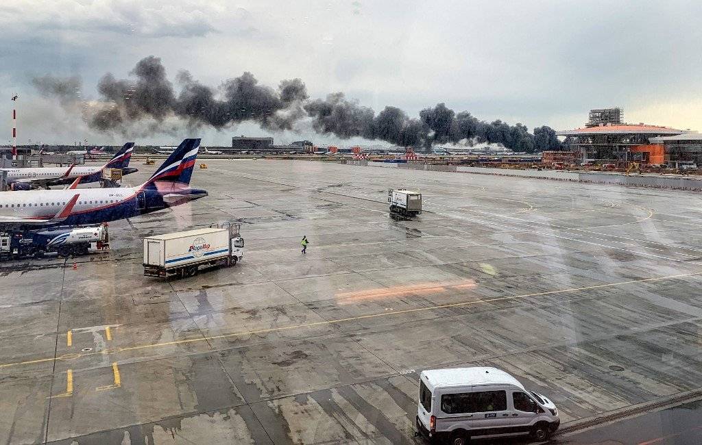 Incendio de avión en Moscú