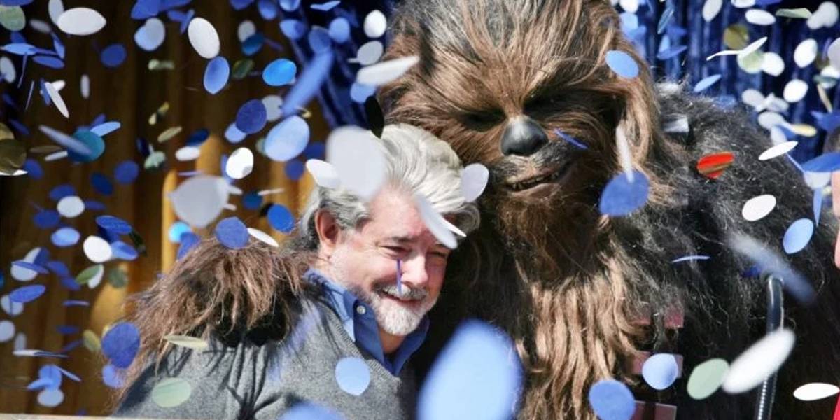 George Lucas se abre y recuerda su vida junto a Peter Mayhew como Chewbacca