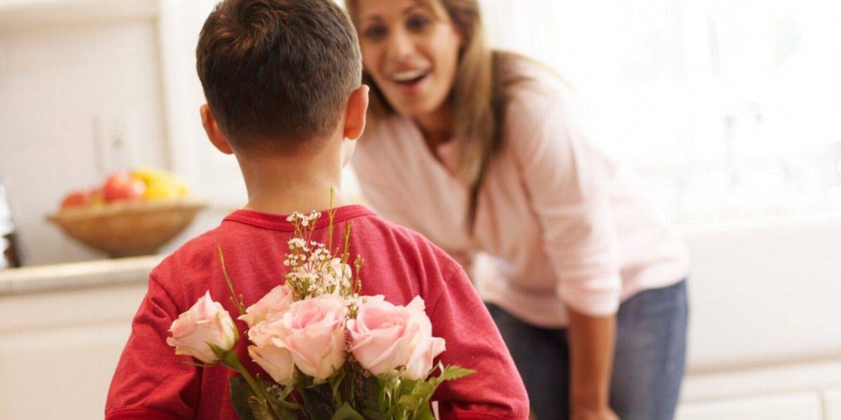 Las compañías de telefonía en México se pelean por ganarse a las mamás este Día de las Madres