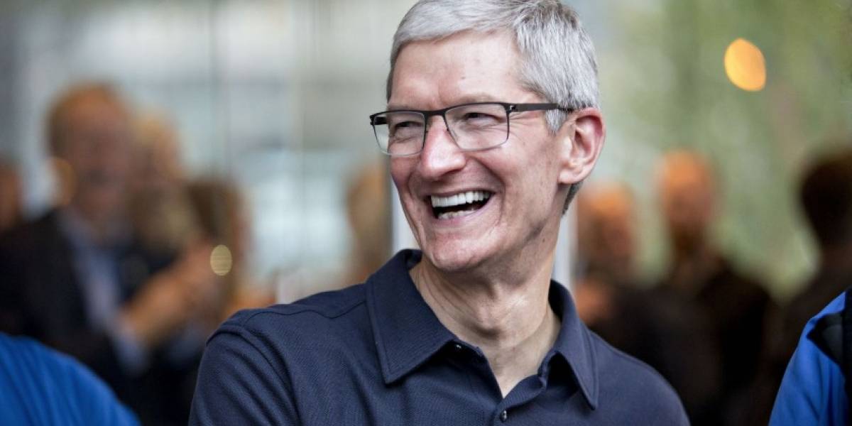 El Director Ejecutivo de Apple no cree que sea necesario estudiar 4 años para ser experto en codificación