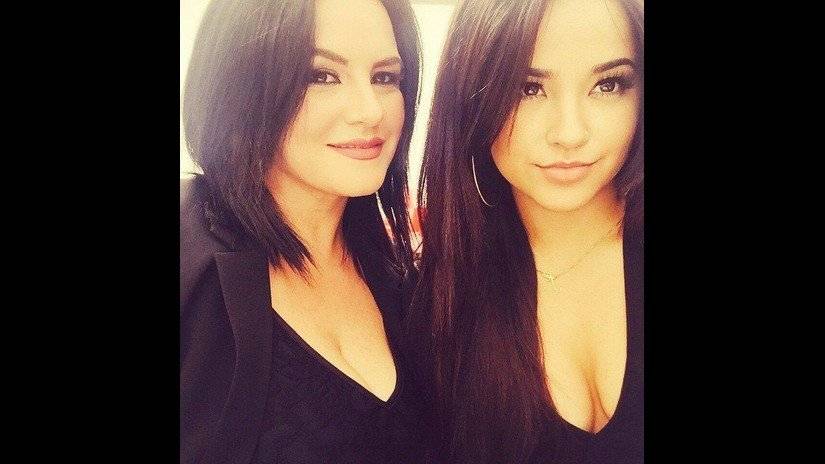 Becky G y su mamá