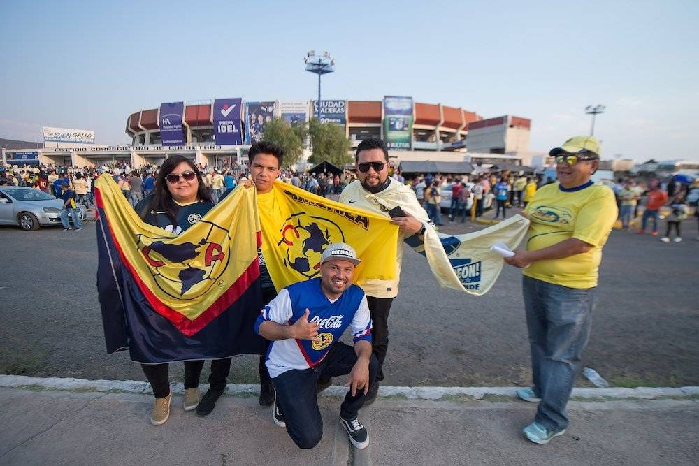 América