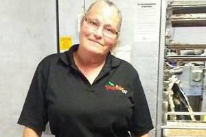 Chef José Andrés ofrece trabajo a empleada despedida por regalar almuerzo a un estudiante