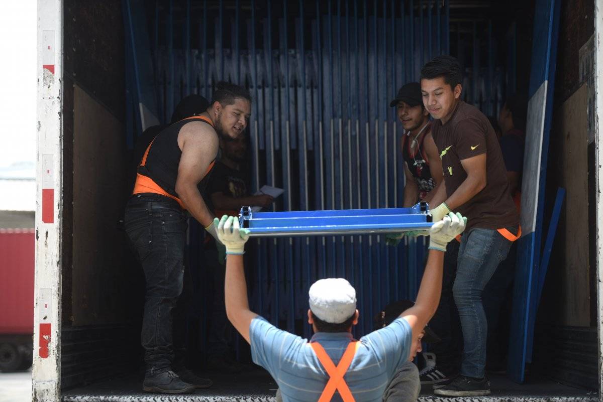 Atriles, mobiliario elecciones 2019