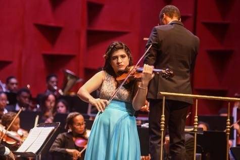 Rebeca Masalles - Violinista (Small)Rebeca Masalles - Violinista (Small)
