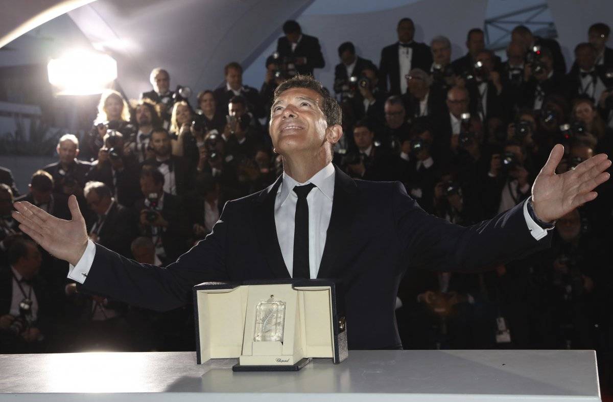 Antonio Banderas gana en Cannes