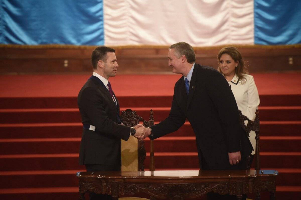 Kevin McAleenan y Enrique Degenhart