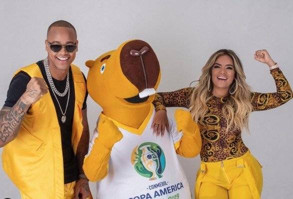 Leó Santana y Karol G