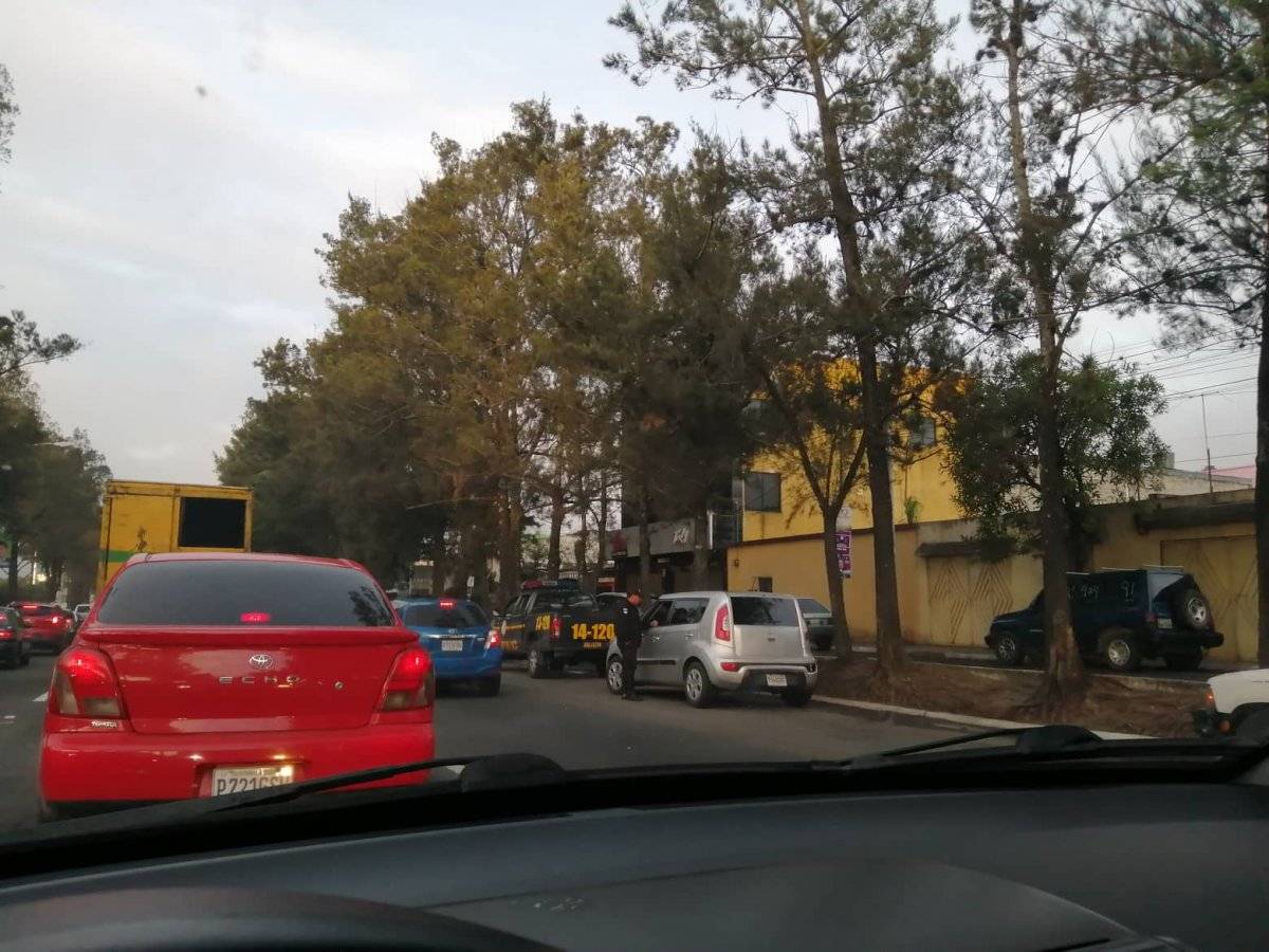 tránsito complicado en el Periférico