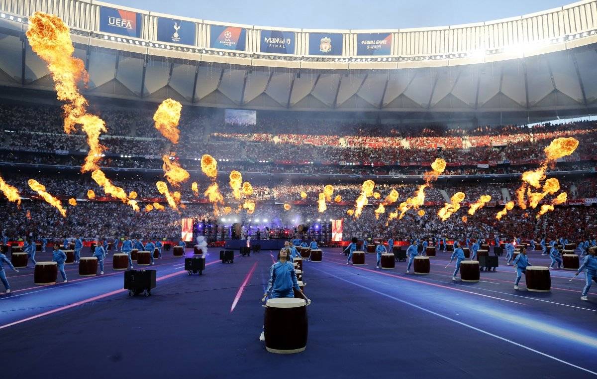 Actuación de Imagine Dragons en la final de la Champions League