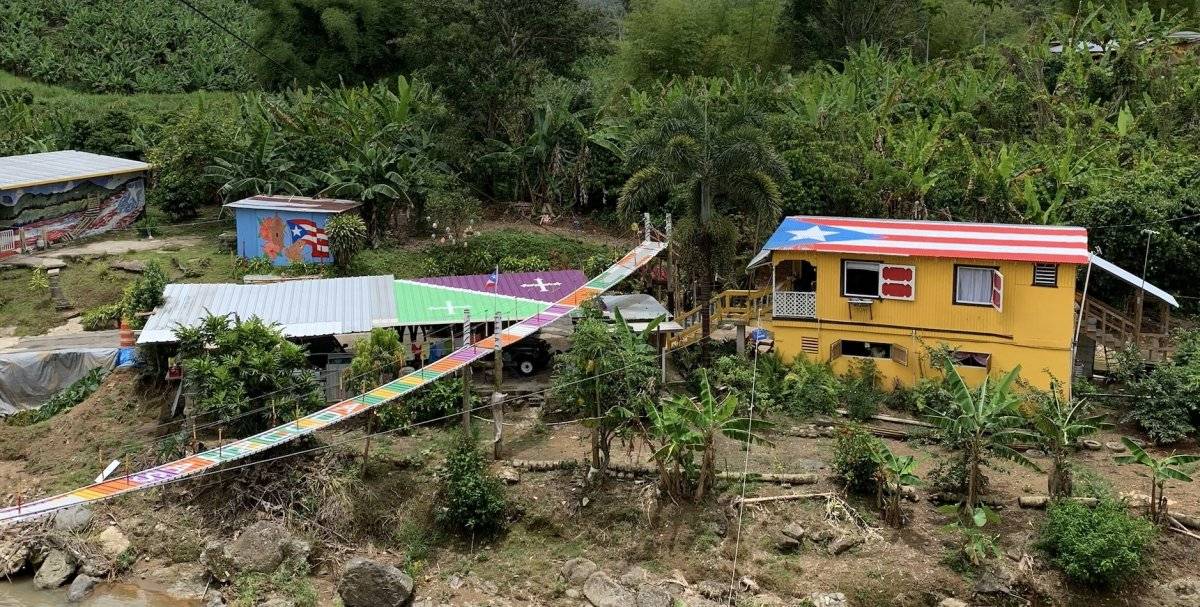 Puente colgante en Adjuntas