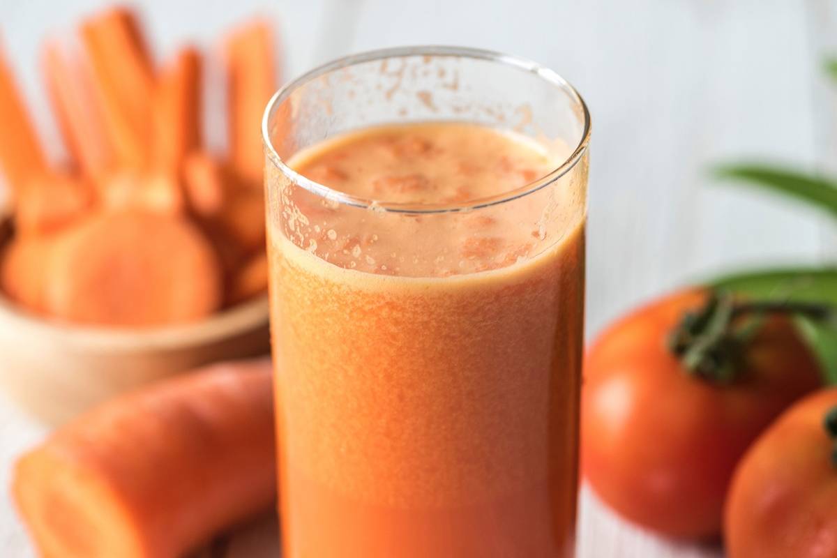 para que sirve jugo de piña con jengibre