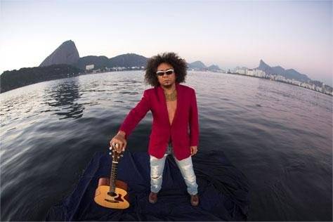 chico césar