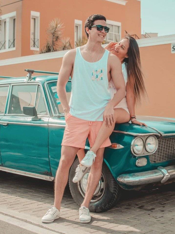 posiciones sexuales en un auto