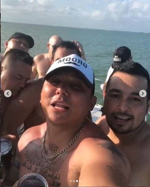 Edwin Luna en su despedida de soltero