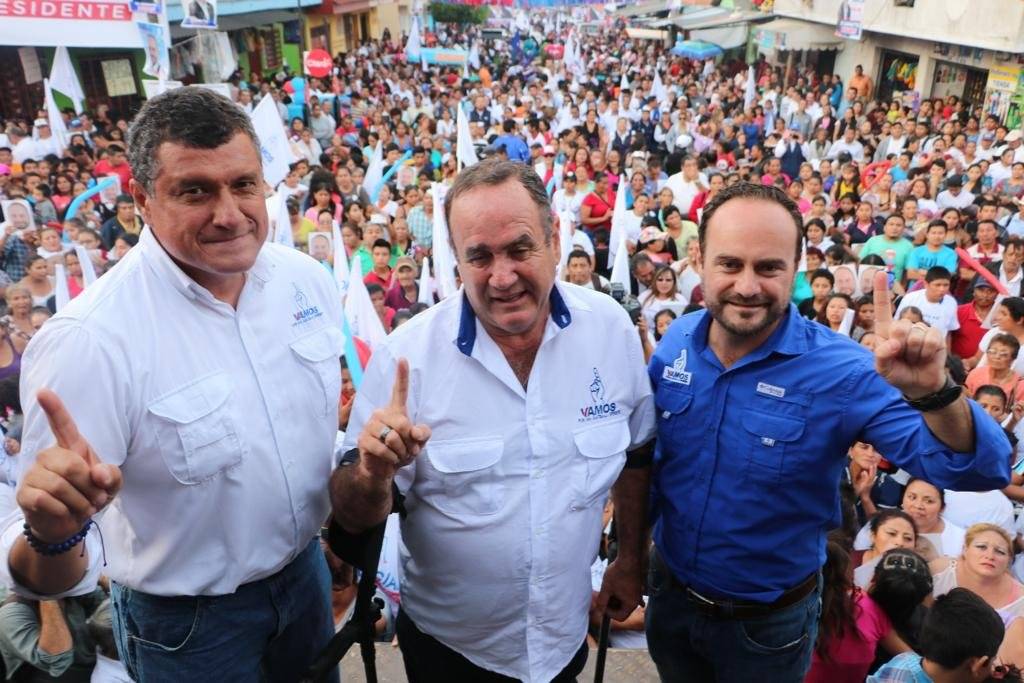 Alejandro Giammattei y Guillermo Castillo