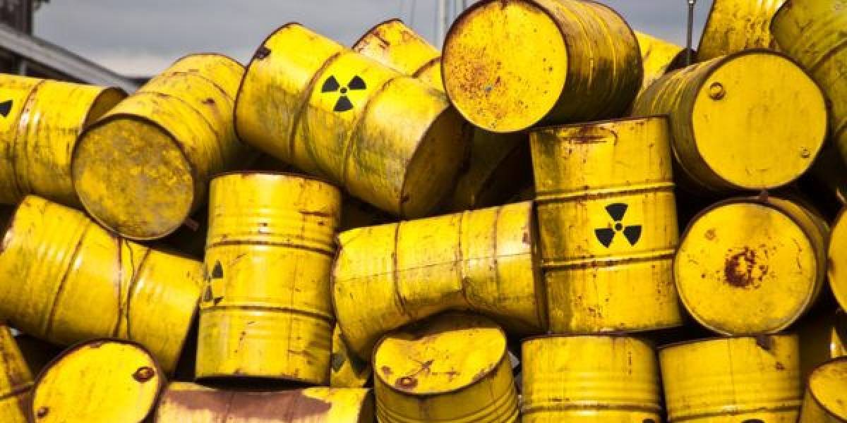 Gigantesco sarcófago de 36.000 toneladas fue instalado en Chernobyl para tapar la radiación durante 100 años más