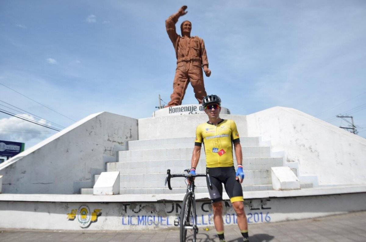 Deportistas exigen nuevo gobierno