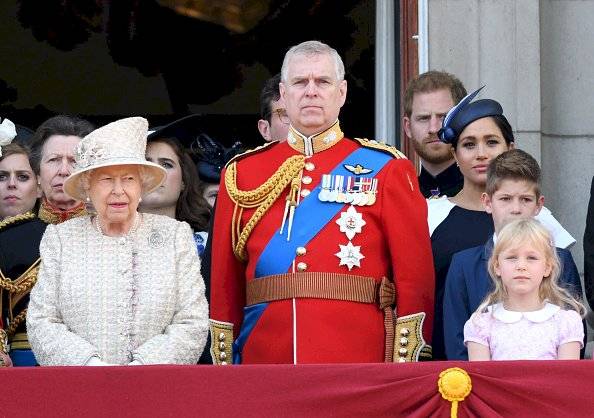 Meghan Markle y el príncipe Harry en un evento
