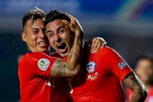 Pulgar arriba para Rueda: La Roja sacó su chapa de bicampeona y goleó a Japón con un doblete del