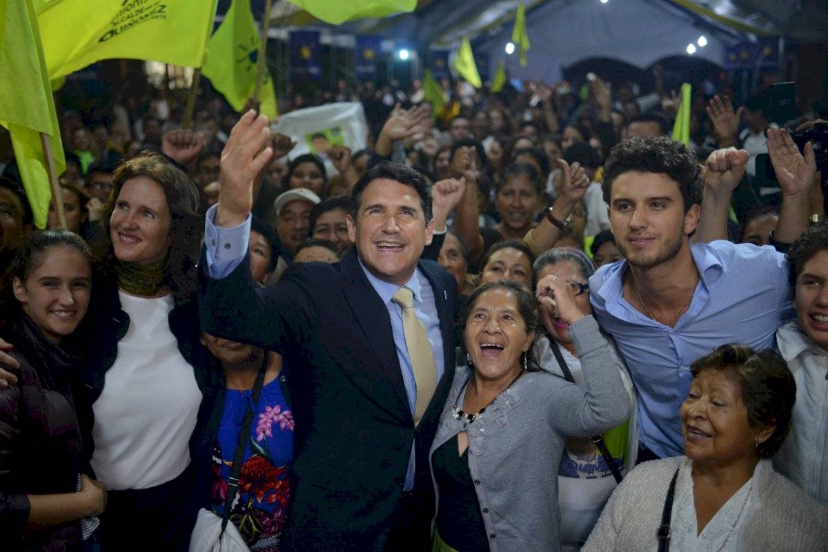 Ricardo Quiñónez es reelegido al frente de la alcaldía de Guatemala.