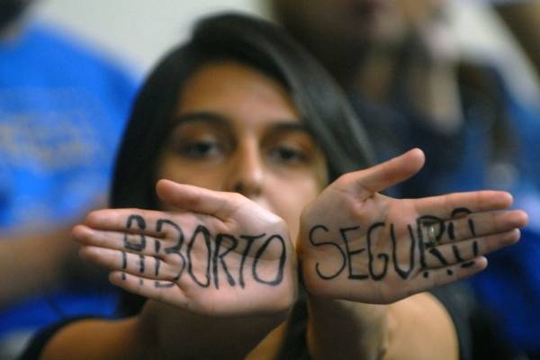 Este miércoles Cámara de Diputados comienza tramitación de proyecto que despenaliza el aborto