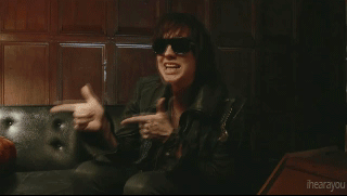 giphy-fc29baada2954e874e0540687af8a840.gif