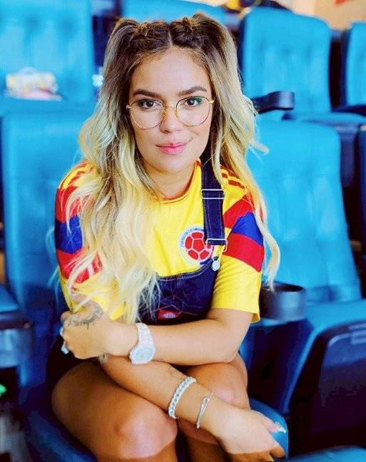 Nuevo video de Karol G y Anuel AA rompe las redes Metro