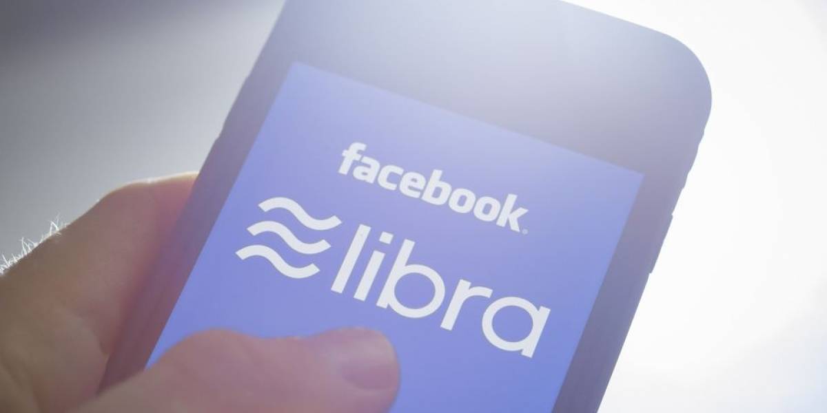 Francia quiere prohibir en Europa a Libra, la criptomoneda de Facebook