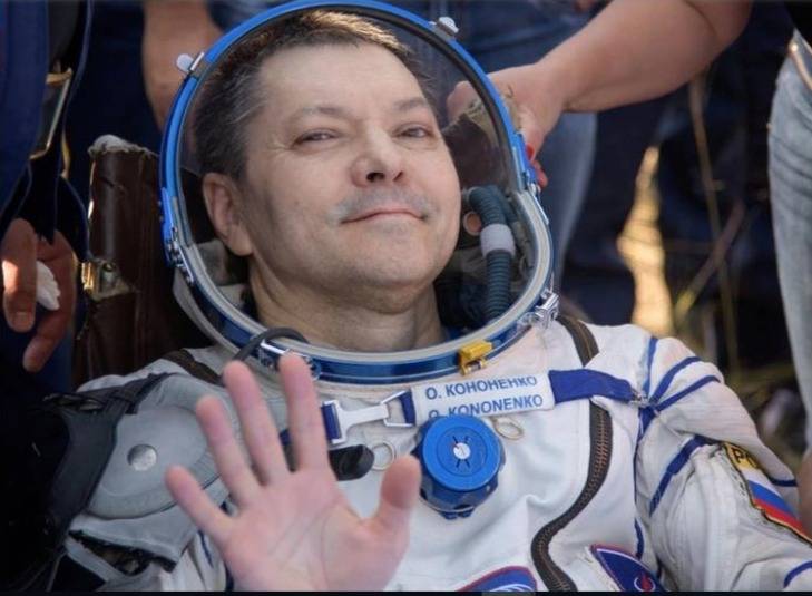 Tres astronautas regresan a la Tierra luego de vivir 6 meses en la Estación Espacial Tres astronautas regresan a la Tierra luego de vivir 6 meses en la Estación Espacial