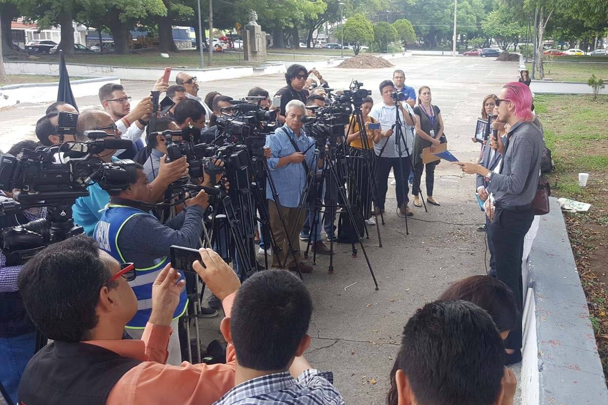 Claman justicia familiares de joven fallecida en accidente provocado por futbolista
